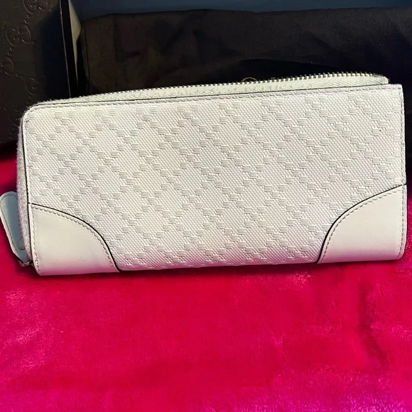 Gucci Wallet - Picture 4 of 5